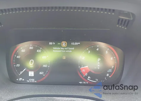 2018 Volvo Xc60 T5 Inscription z USA, uszkodzony, nr VIN YV4102RL3J1023911